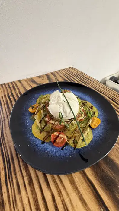 Salade tomates et burrata