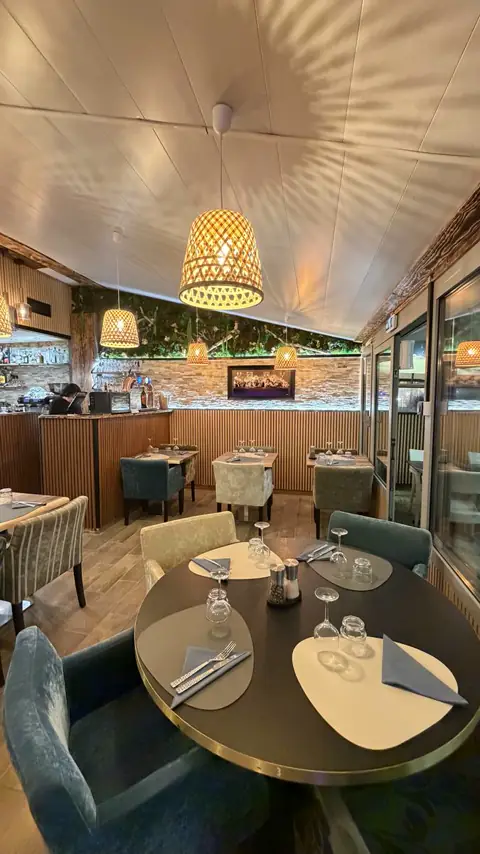 Les banquettes de la salle